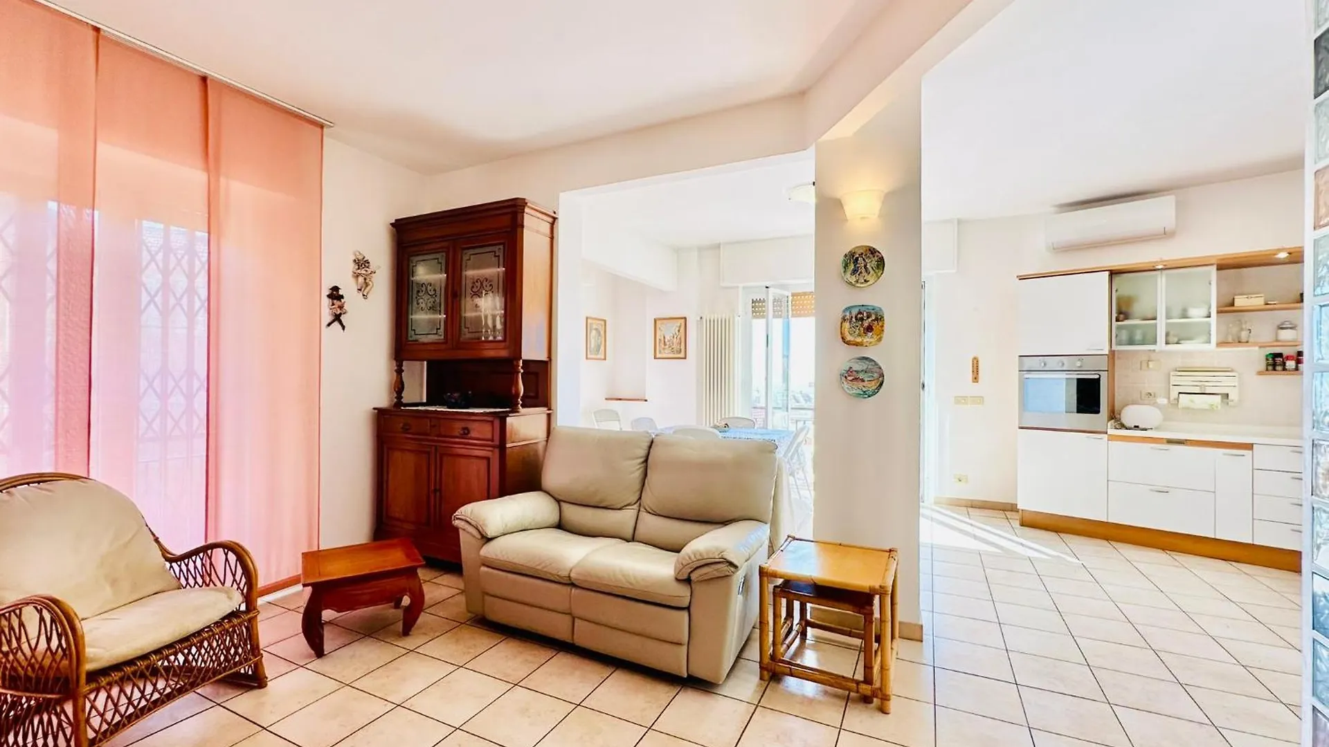 Hostdomus - Grace Apartment Finale Ligure 0*,
