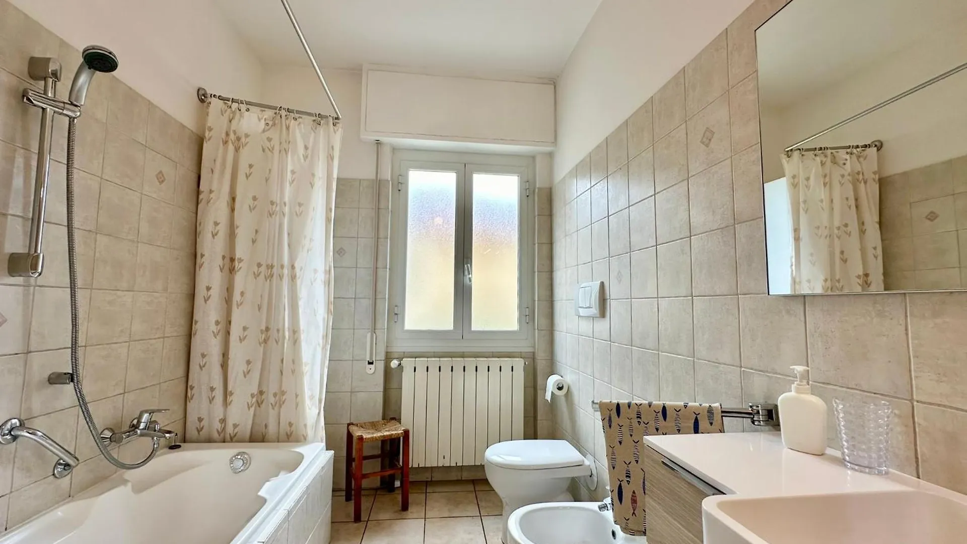 Hostdomus - Grace Apartment Finale Ligure