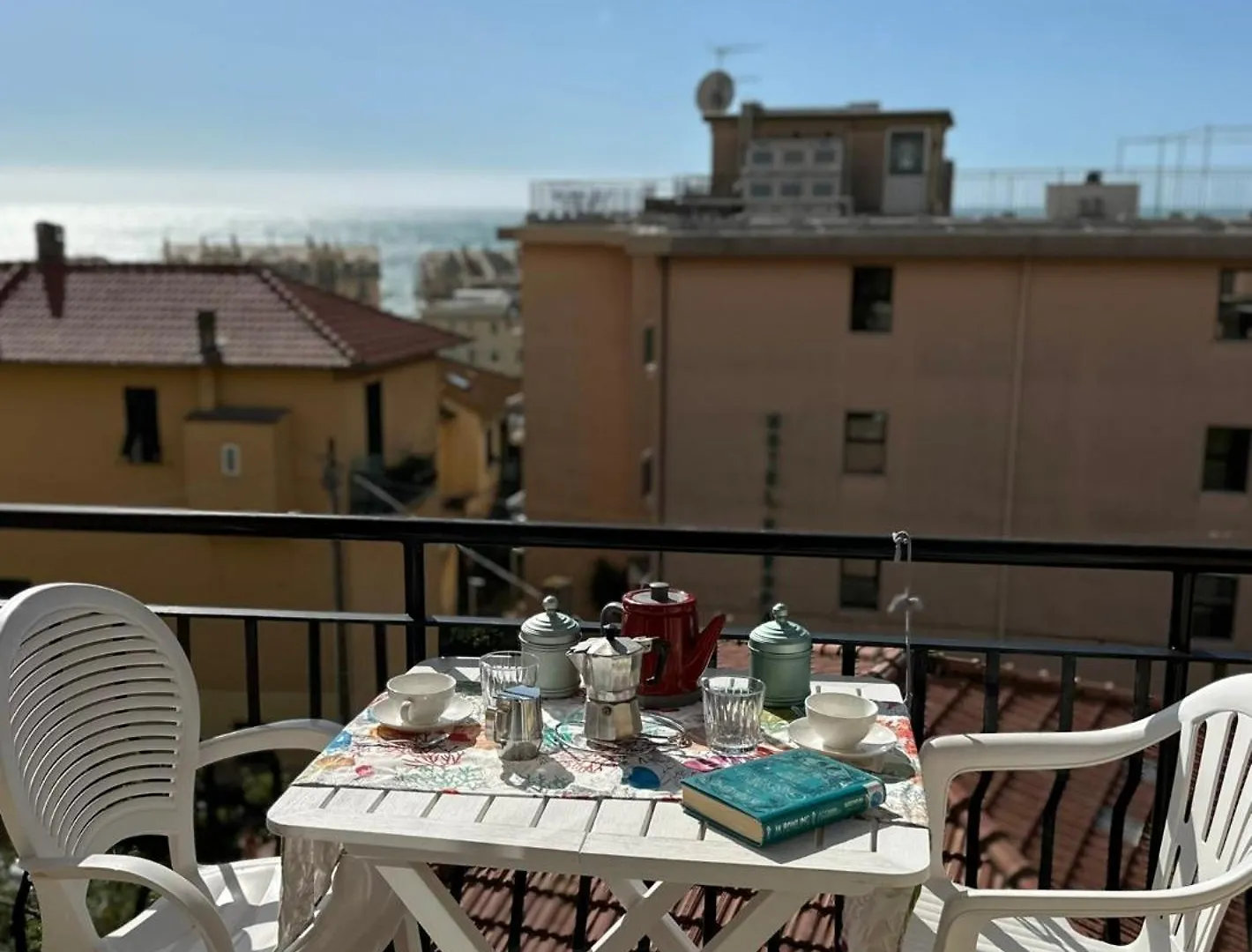 Hostdomus - Grace Apartment Finale Ligure Italy